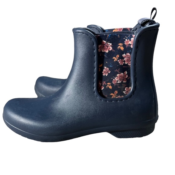 CROCS Shoes - Crocs Women’s Freesail Chelsea Rain Boots